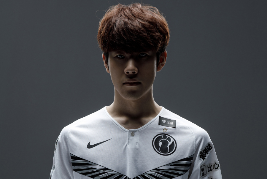 huanfeng：赛前有预想过2-0拿下，因为我们队友都蛮自信的