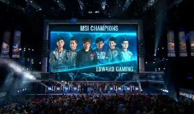 英雄联盟LPL夏季季后赛即将开打，V5能否创造小说般奇迹？