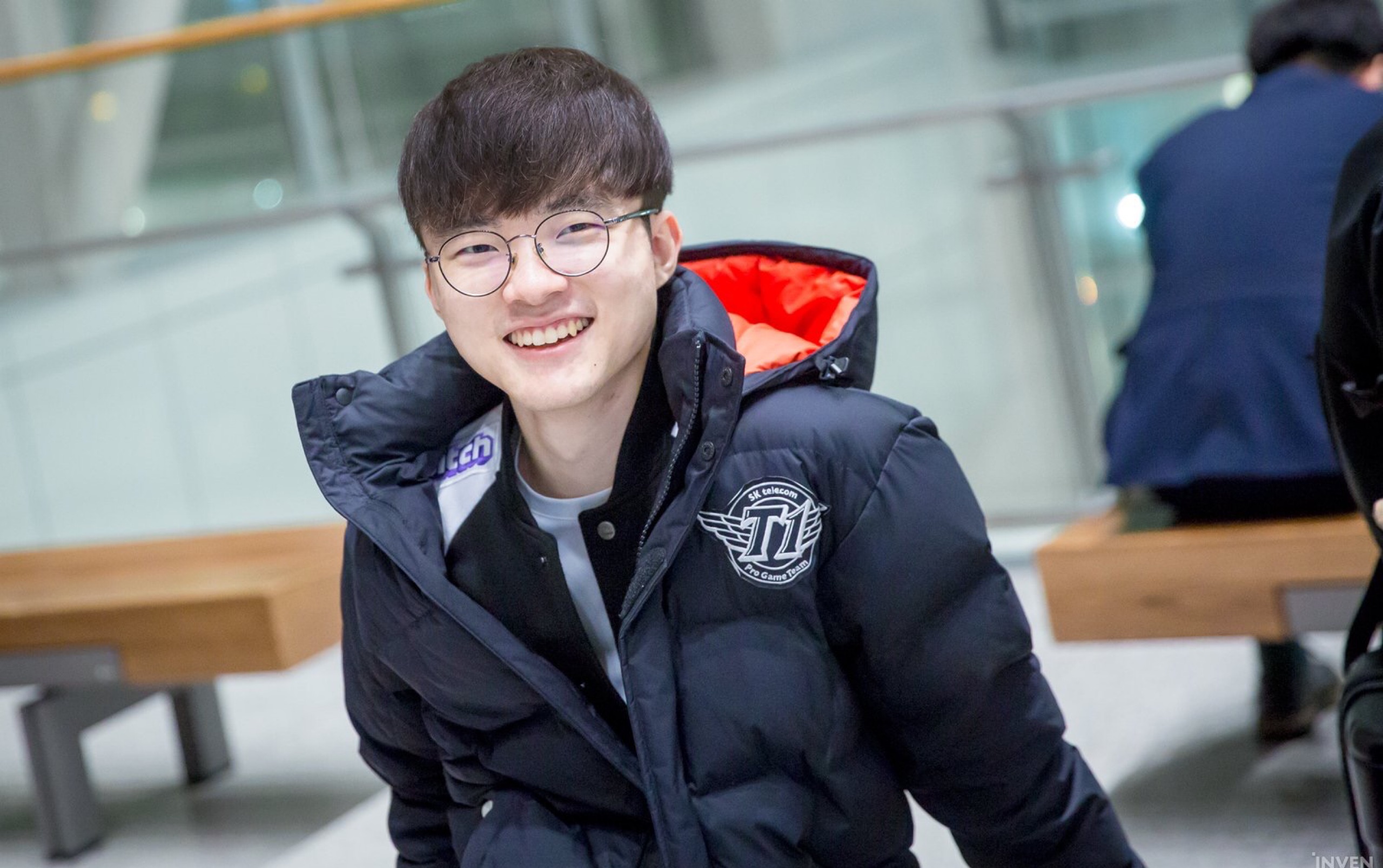 夏季常规赛收官首战 RNG对阵LGD谁能带走胜利